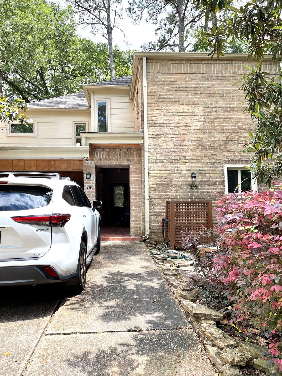 Property photo for 201 Vanderpool Lane, #14, Houston, TX
