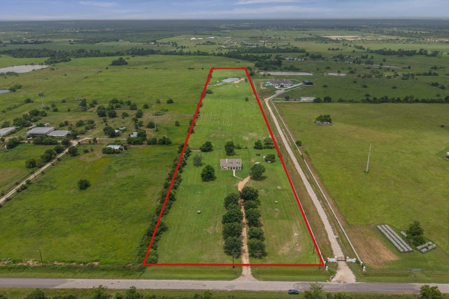 Property photo for 15155 Schmidt Road, Waller, TX