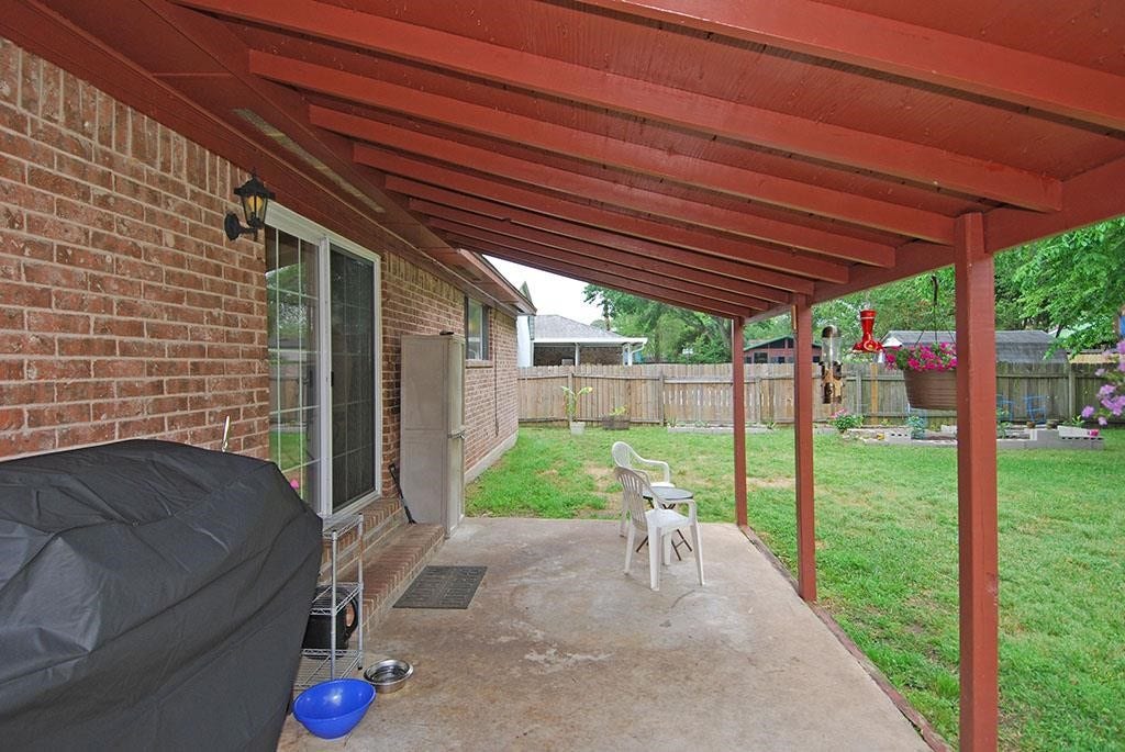 5421 Thistle Drive, Dickinson, TX 77539 5421 Thistle Drive, Dickinson, TX 77539