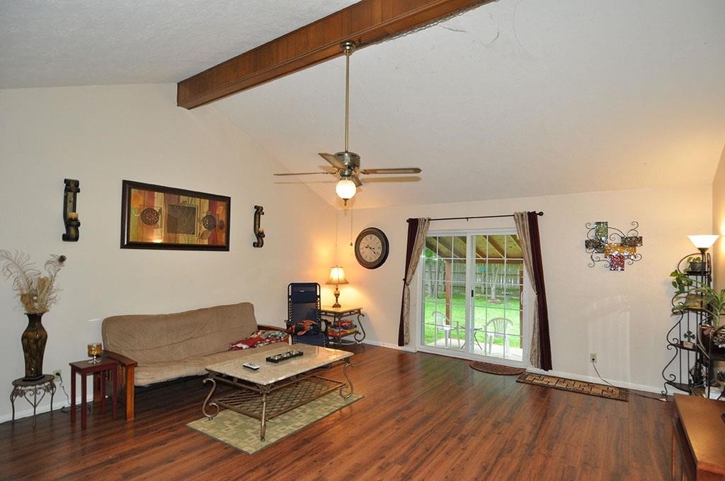 5421 Thistle Drive, Dickinson, TX 77539 5421 Thistle Drive, Dickinson, TX 77539