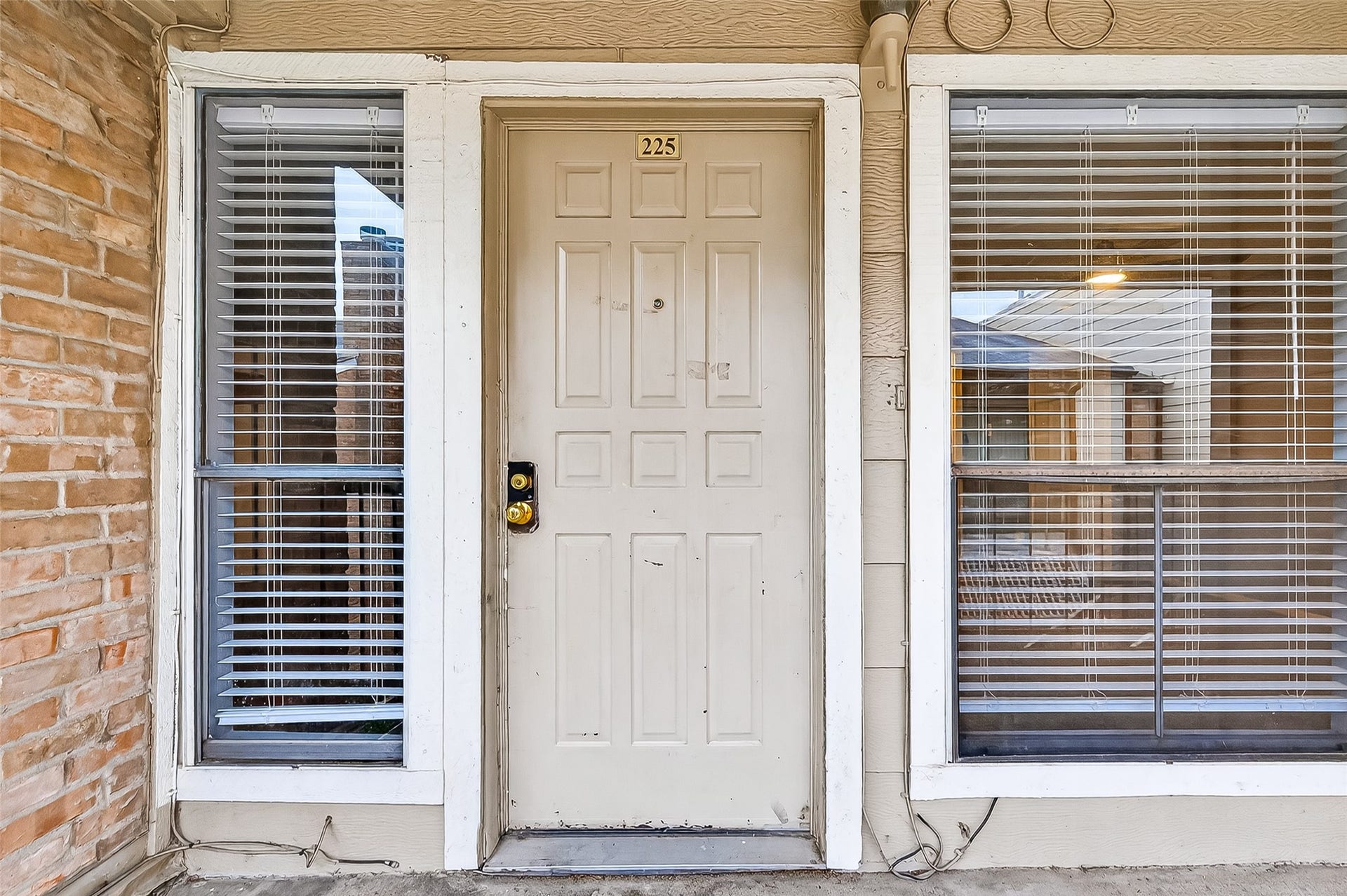 2100 Wilcrest Drive, #225, Houston, TX 77042 2100 Wilcrest Drive, #225, Houston, TX 77042