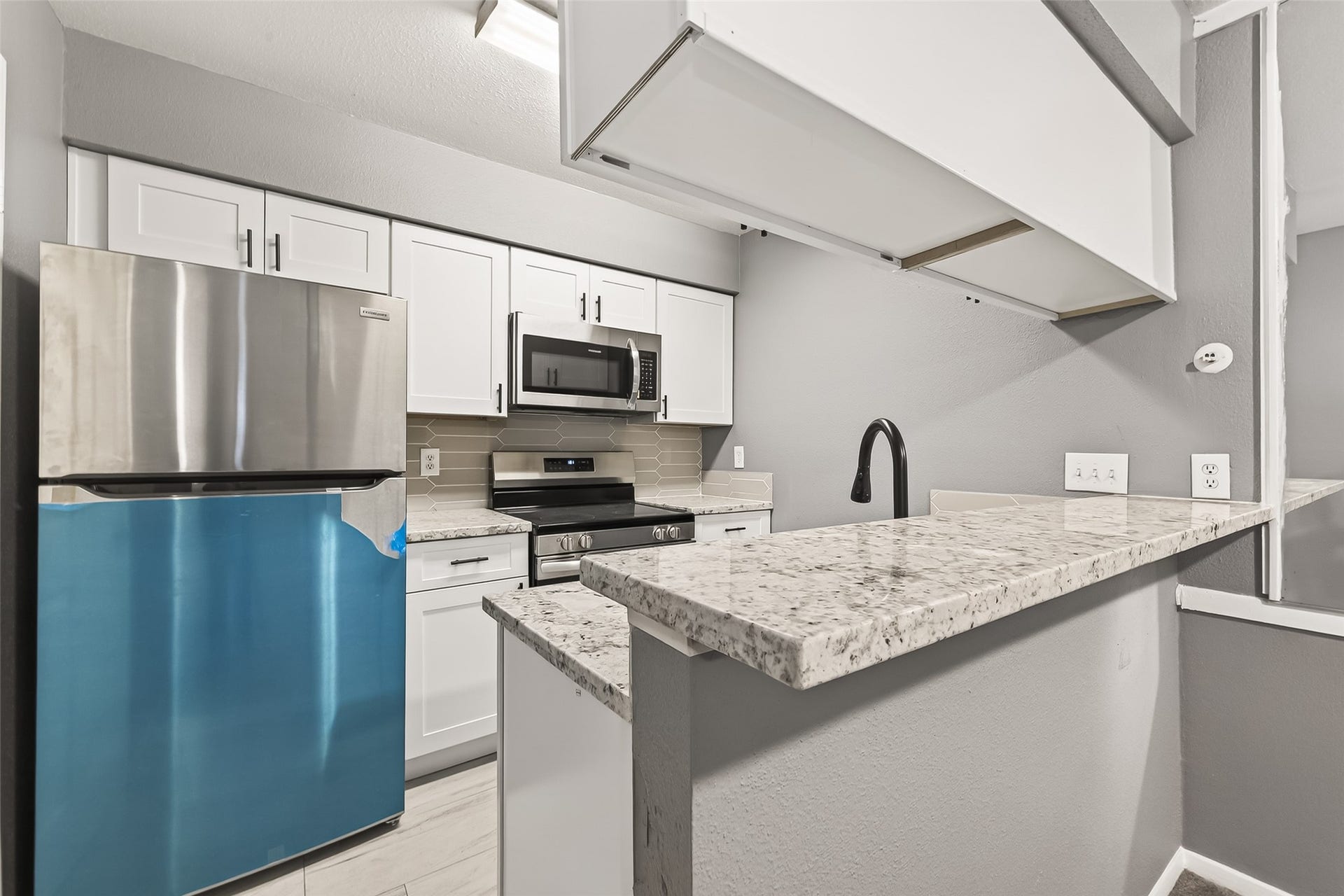 2100 Wilcrest Drive, #225, Houston, TX 77042 2100 Wilcrest Drive, #225, Houston, TX 77042