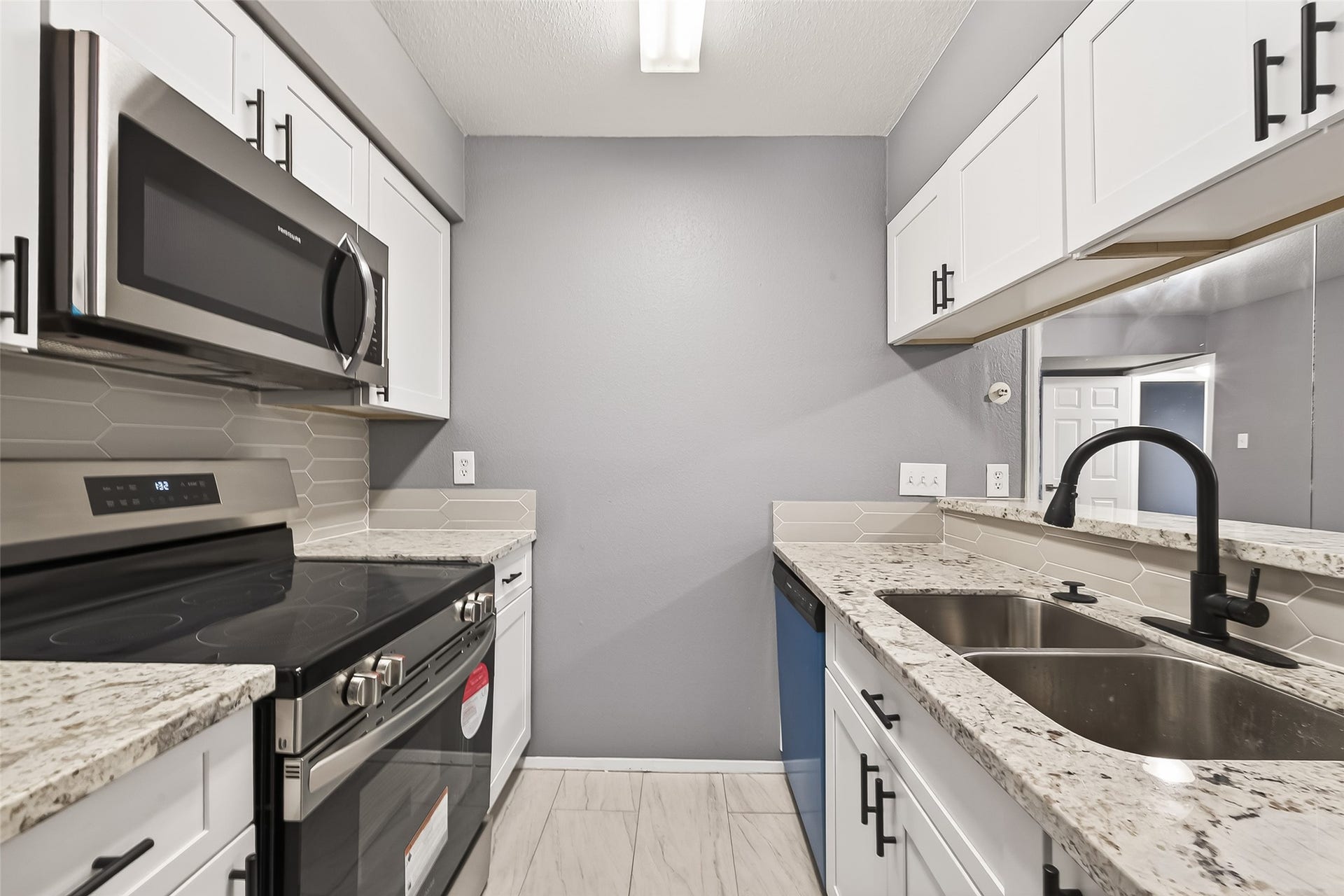2100 Wilcrest Drive, #225, Houston, TX 77042 2100 Wilcrest Drive, #225, Houston, TX 77042