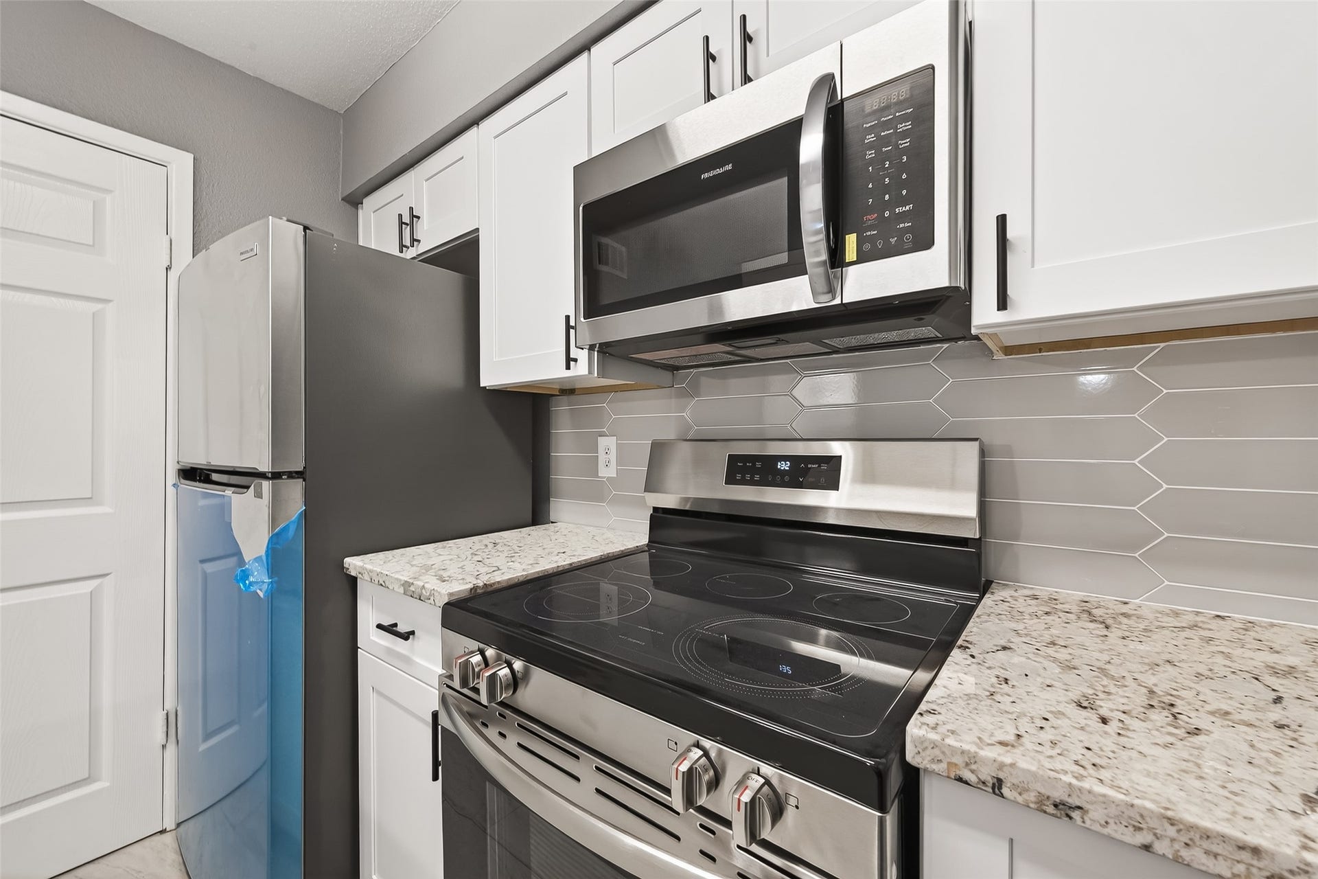 2100 Wilcrest Drive, #225, Houston, TX 77042 2100 Wilcrest Drive, #225, Houston, TX 77042