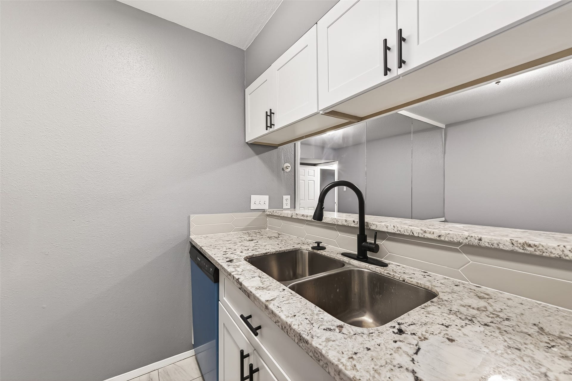 2100 Wilcrest Drive, #225, Houston, TX 77042 2100 Wilcrest Drive, #225, Houston, TX 77042