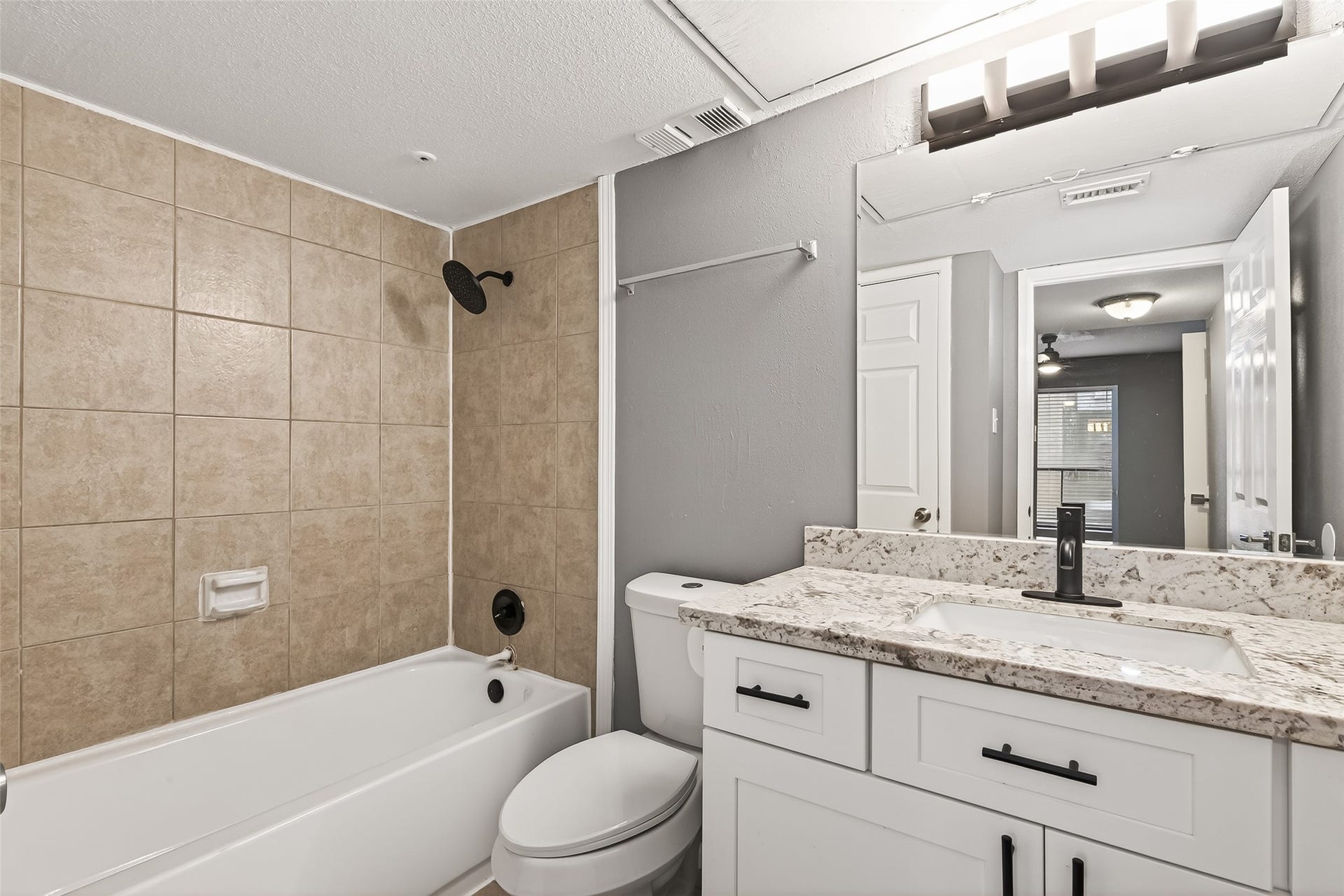 2100 Wilcrest Drive, #225, Houston, TX 77042 2100 Wilcrest Drive, #225, Houston, TX 77042