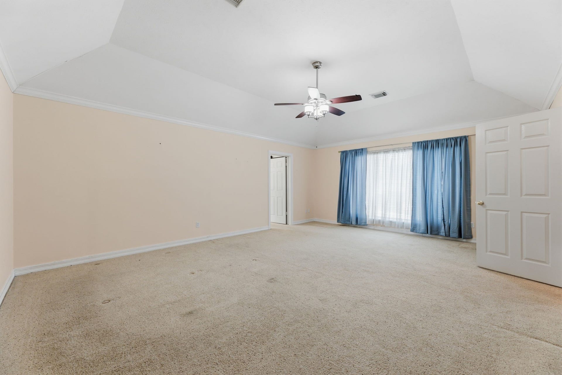 19611 Atasca Oaks Drive, Humble, TX 77346