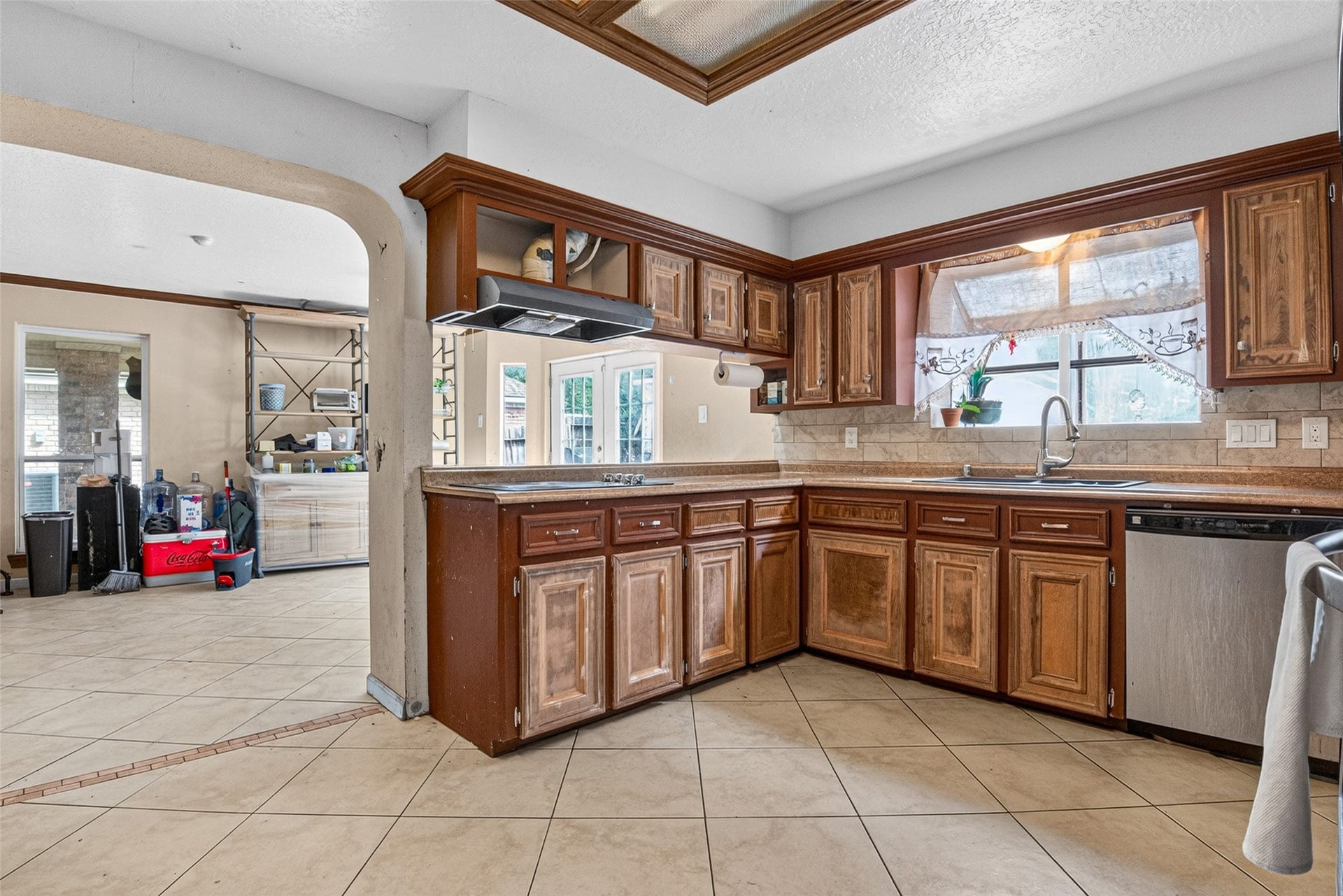 14811 Charlmont Drive, Houston, TX 77083 14811 Charlmont Drive, Houston, TX 77083