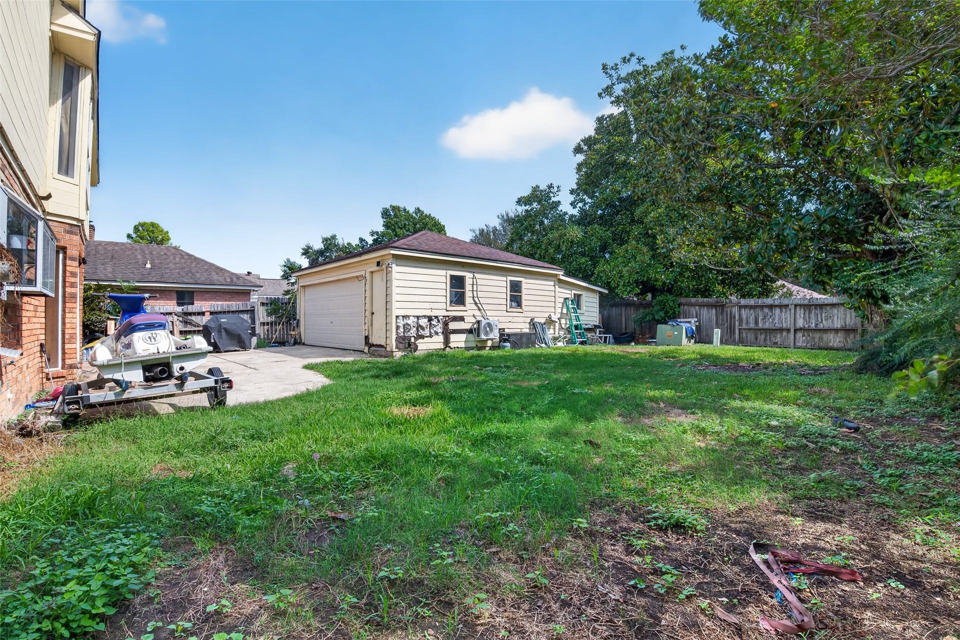 14811 Charlmont Drive, Houston, TX 77083 14811 Charlmont Drive, Houston, TX 77083