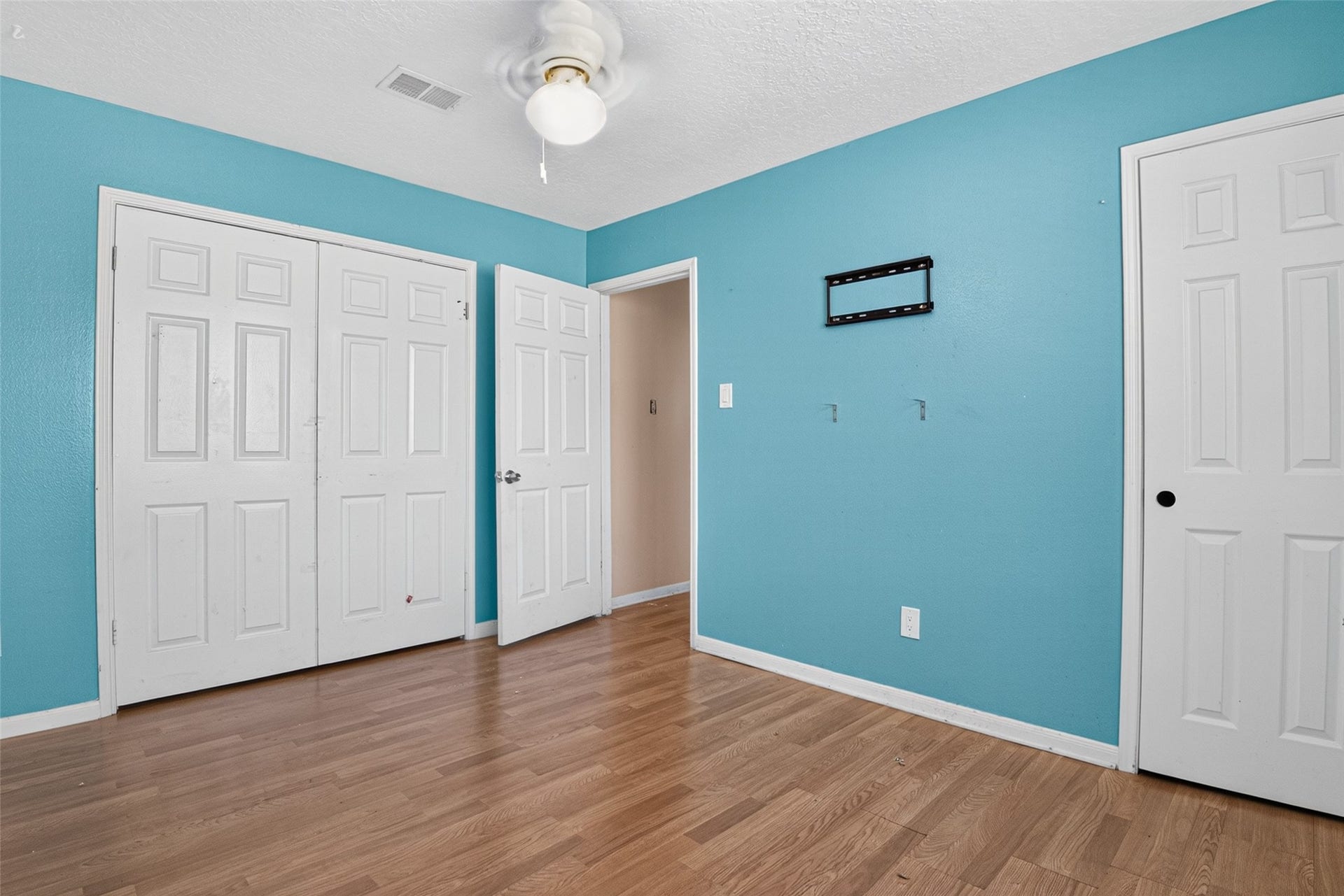 14811 Charlmont Drive, Houston, TX 77083 14811 Charlmont Drive, Houston, TX 77083
