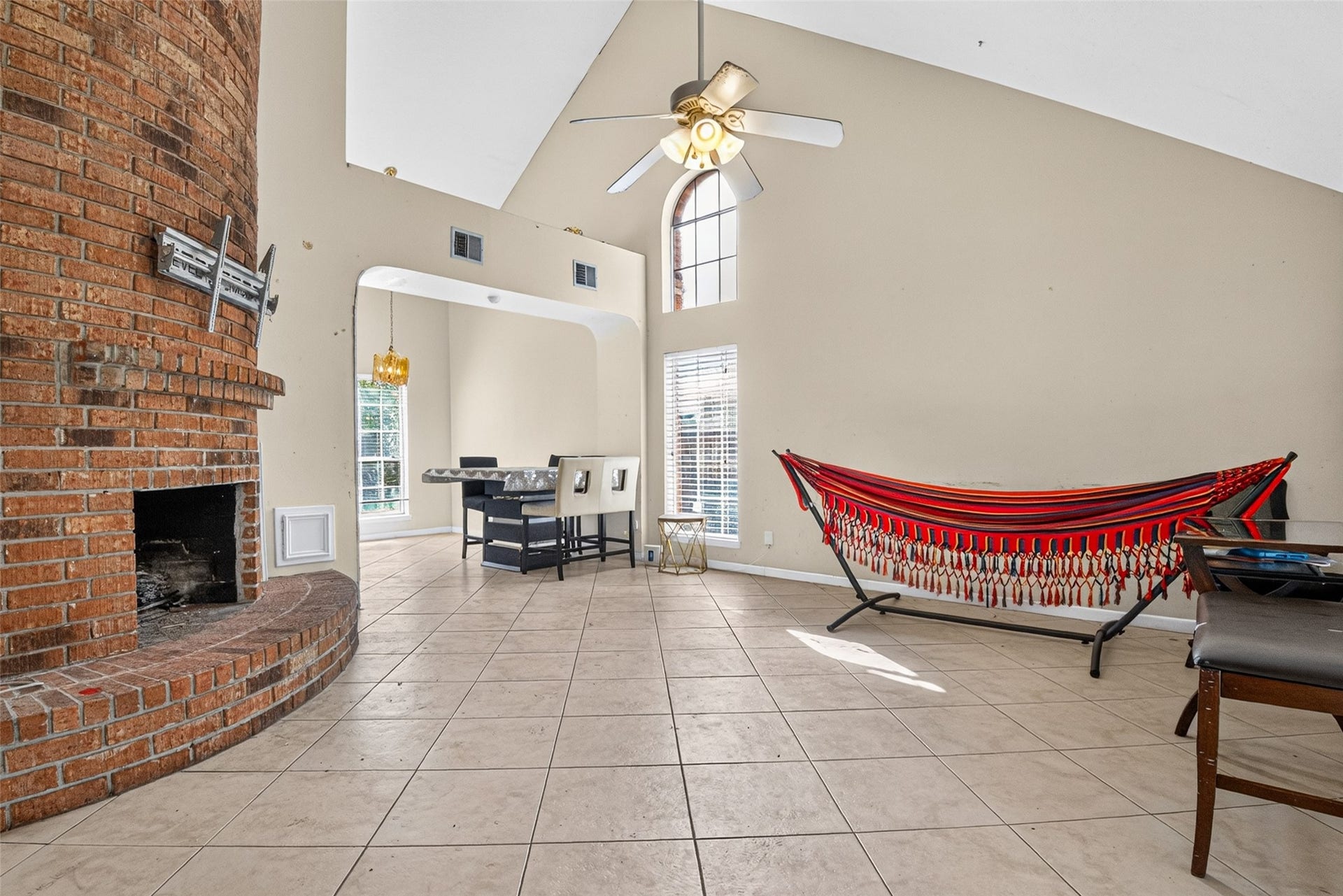14811 Charlmont Drive, Houston, TX 77083 14811 Charlmont Drive, Houston, TX 77083