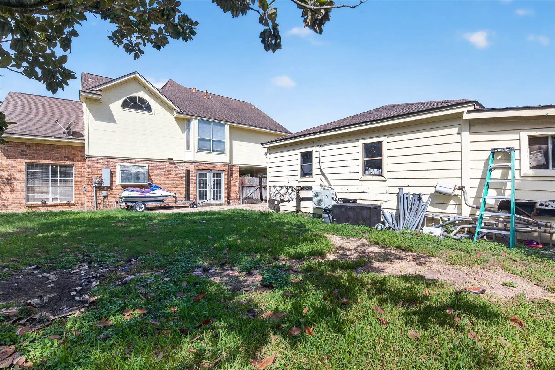 14811 Charlmont Drive, Houston, TX 77083 14811 Charlmont Drive, Houston, TX 77083