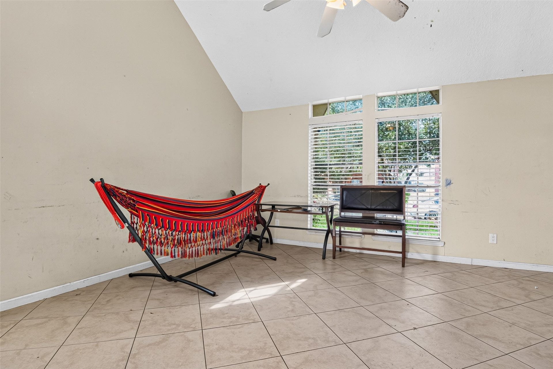 14811 Charlmont Drive, Houston, TX 77083 14811 Charlmont Drive, Houston, TX 77083