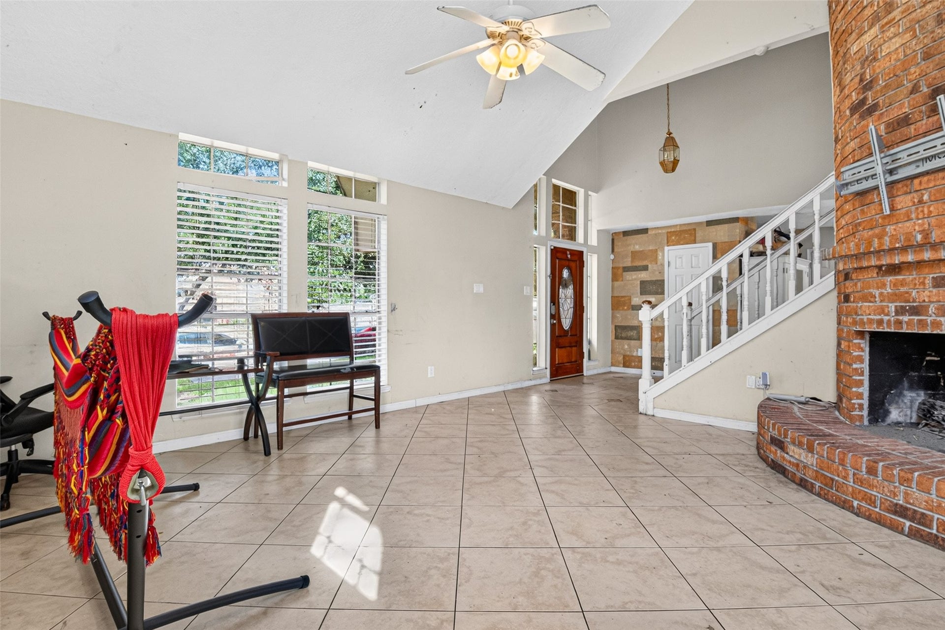 14811 Charlmont Drive, Houston, TX 77083 14811 Charlmont Drive, Houston, TX 77083
