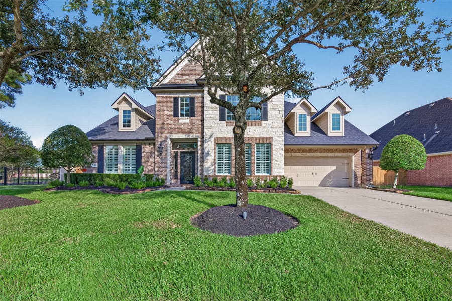 Property photo for 2401 Scarlatti Drive, Pearland, TX