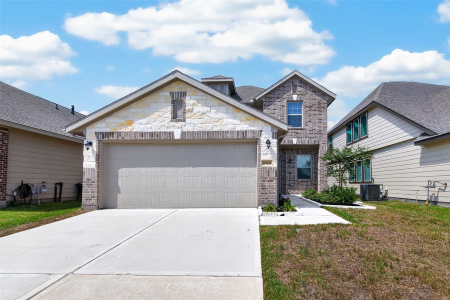 Property photo for 10406 Astor Point Trail, Tomball, TX
