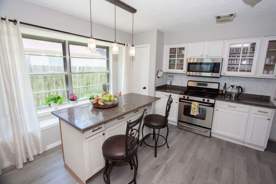 Property photo for 2711 Holly Springs Drive, Pearland, TX