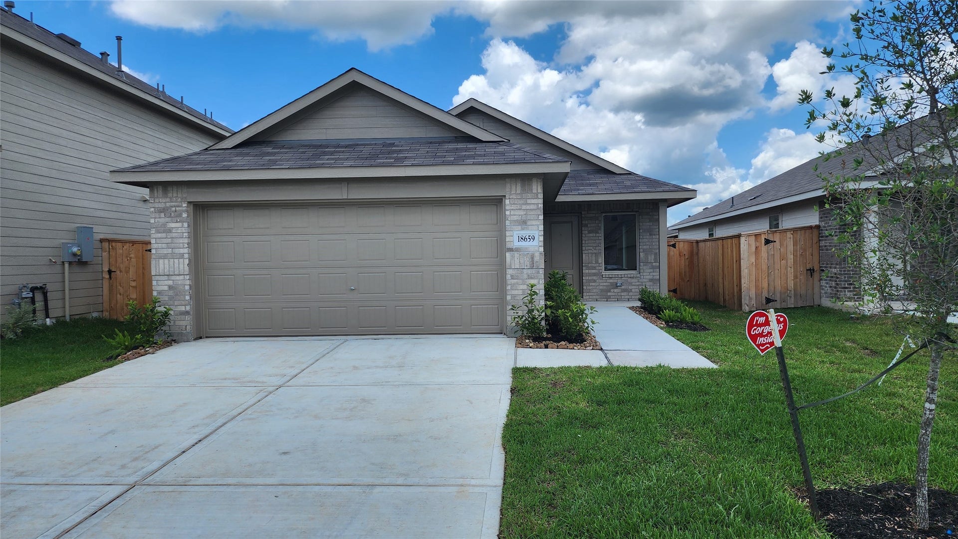 18659 Cepagatti Dr, New Caney, TX 77357
