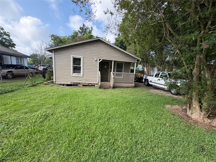 Property photo for 4418 Davenport Street, Houston, TX