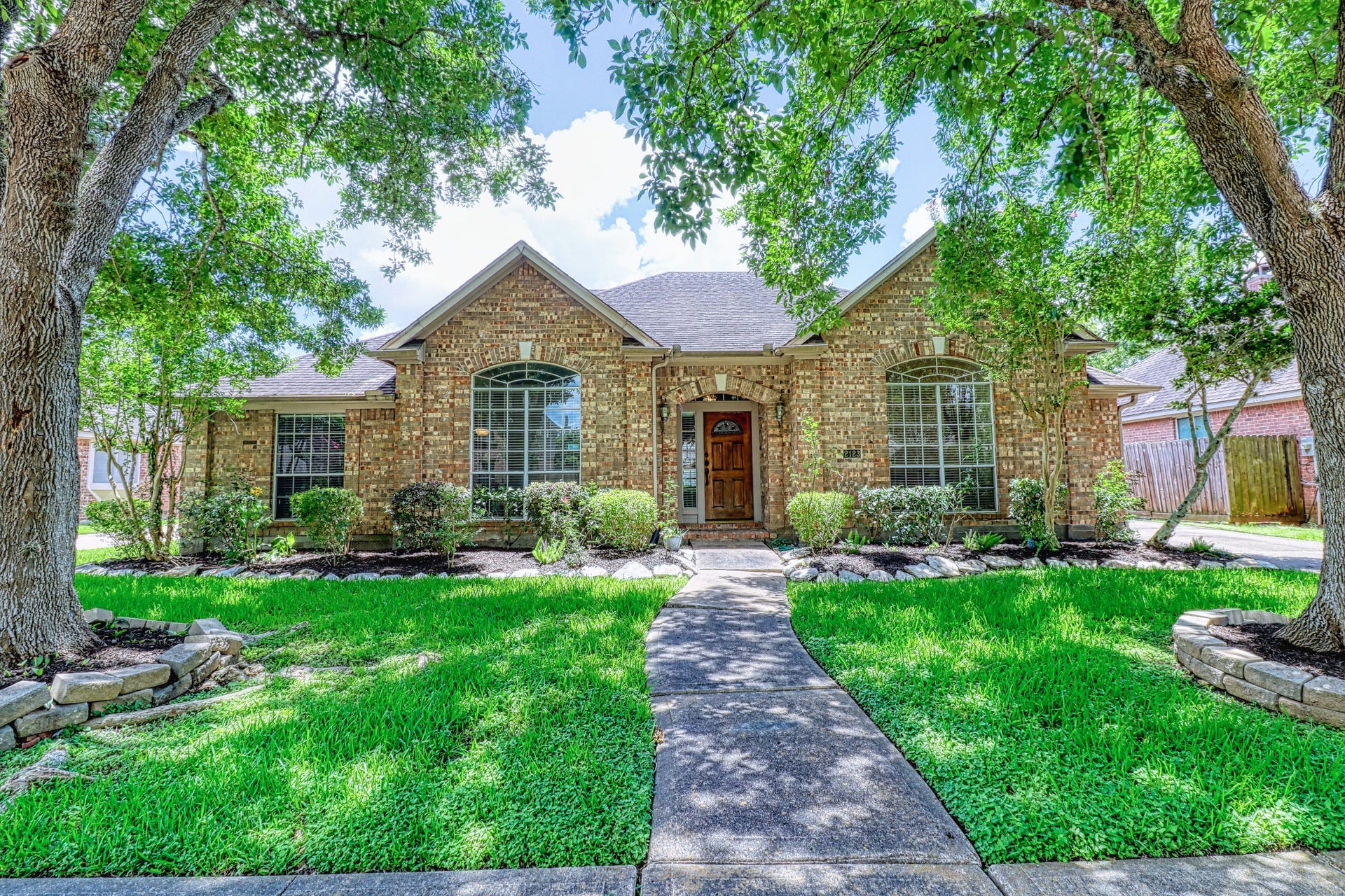 2123 Meadow Park Circle, Missouri City, TX 77459 2123 Meadow Park Circle, Missouri City, TX 77459