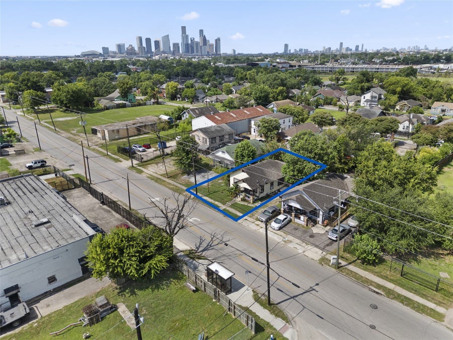Property photo for 2825 Jensen Drive, Houston, TX