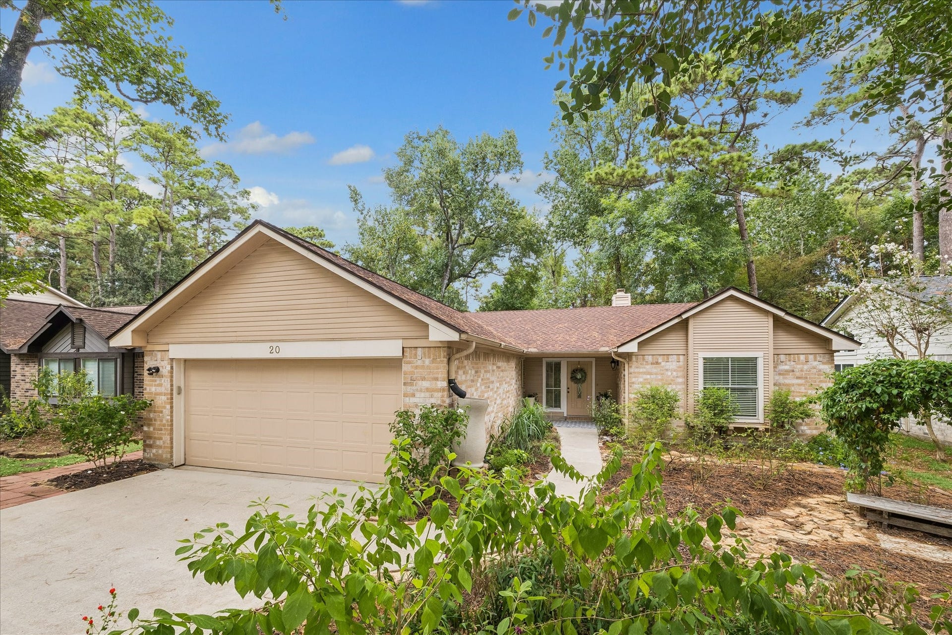 20 Edgewood Forest Court, The Woodlands, TX 77381 20 Edgewood Forest Court, The Woodlands, TX 77381