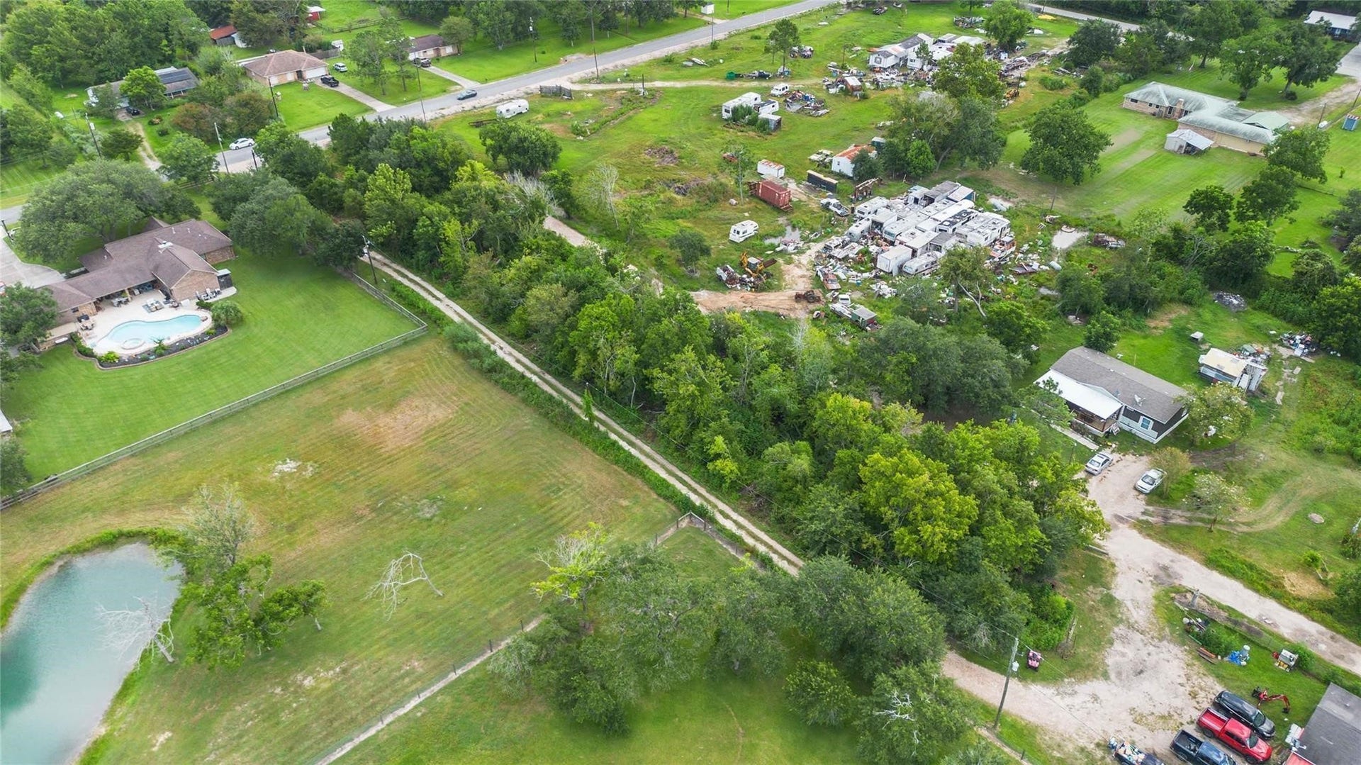 15601 Fir Road, Santa Fe, TX 77517 15601 Fir Road, Santa Fe, TX 77517