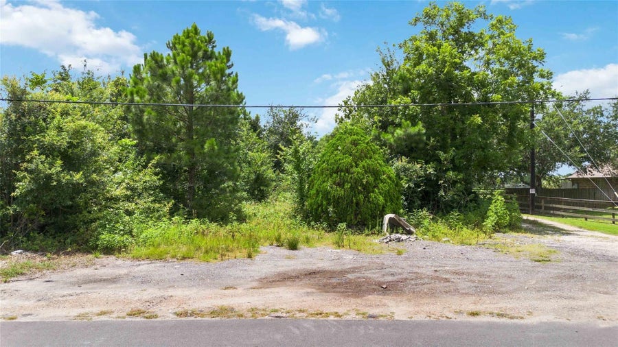Property photo for 15601 Fir Road, Santa Fe, TX