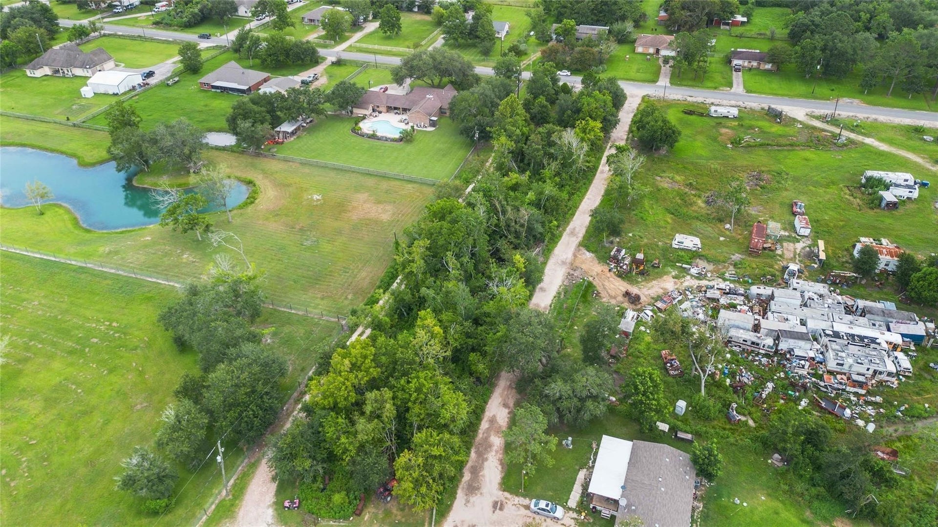 15601 Fir Road, Santa Fe, TX 77517 15601 Fir Road, Santa Fe, TX 77517
