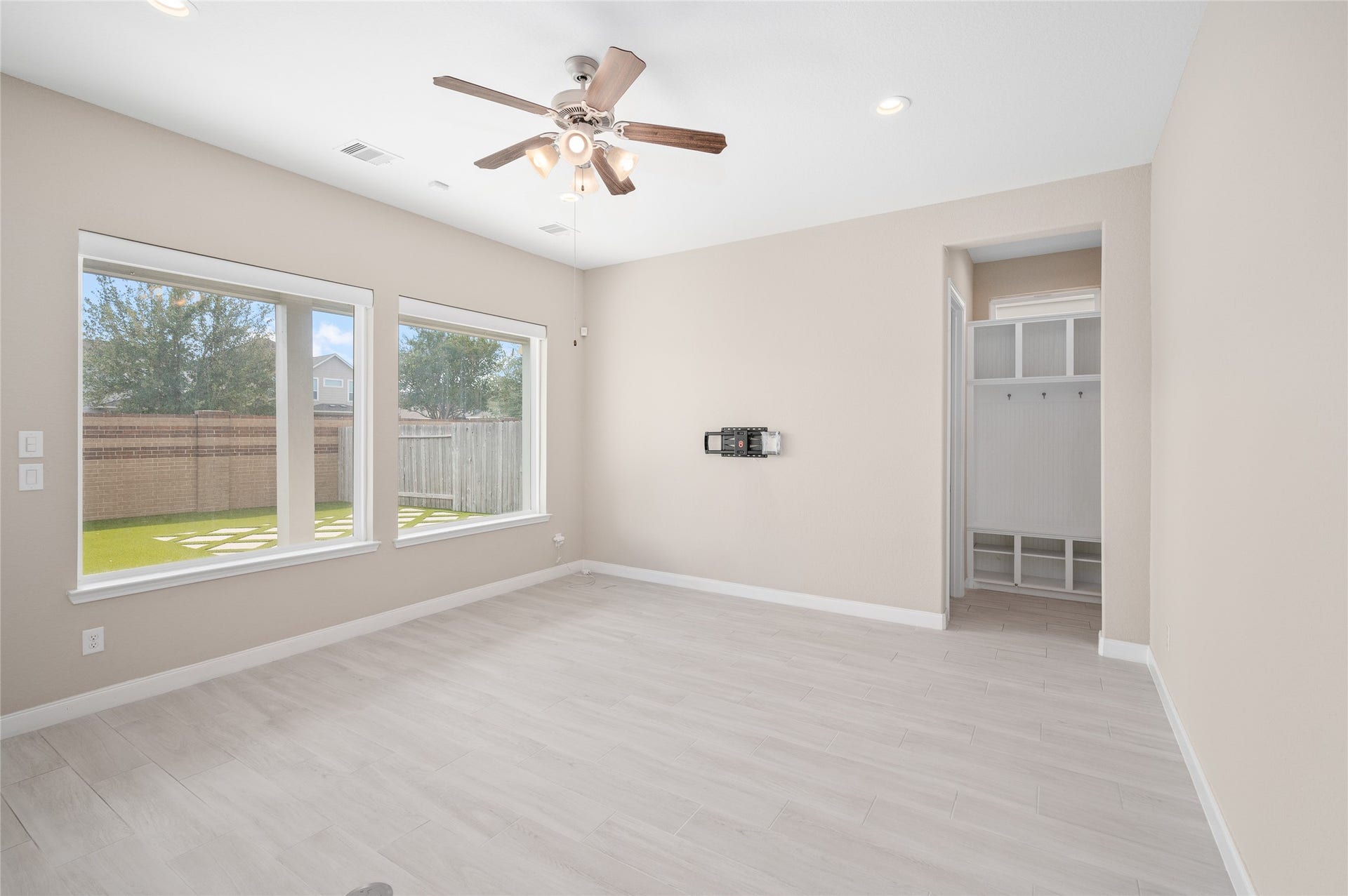 10013 Steeple Farms Drive, Houston, TX 77080 10013 Steeple Farms Drive, Houston, TX 77080