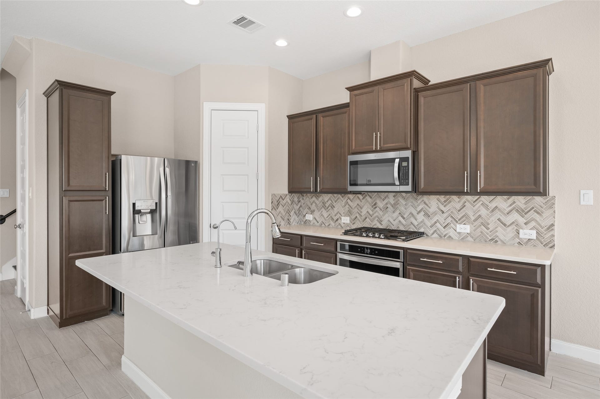 10013 Steeple Farms Drive, Houston, TX 77080 10013 Steeple Farms Drive, Houston, TX 77080
