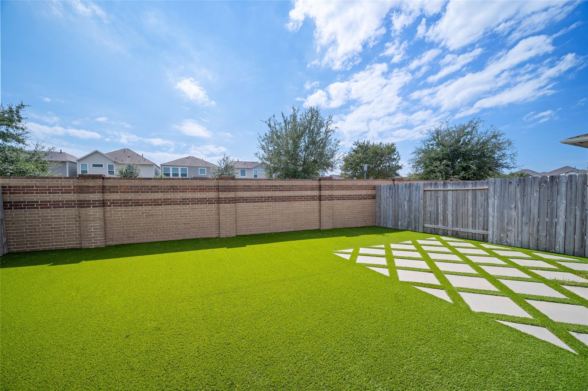10013 Steeple Farms Drive, Houston, TX 77080 10013 Steeple Farms Drive, Houston, TX 77080