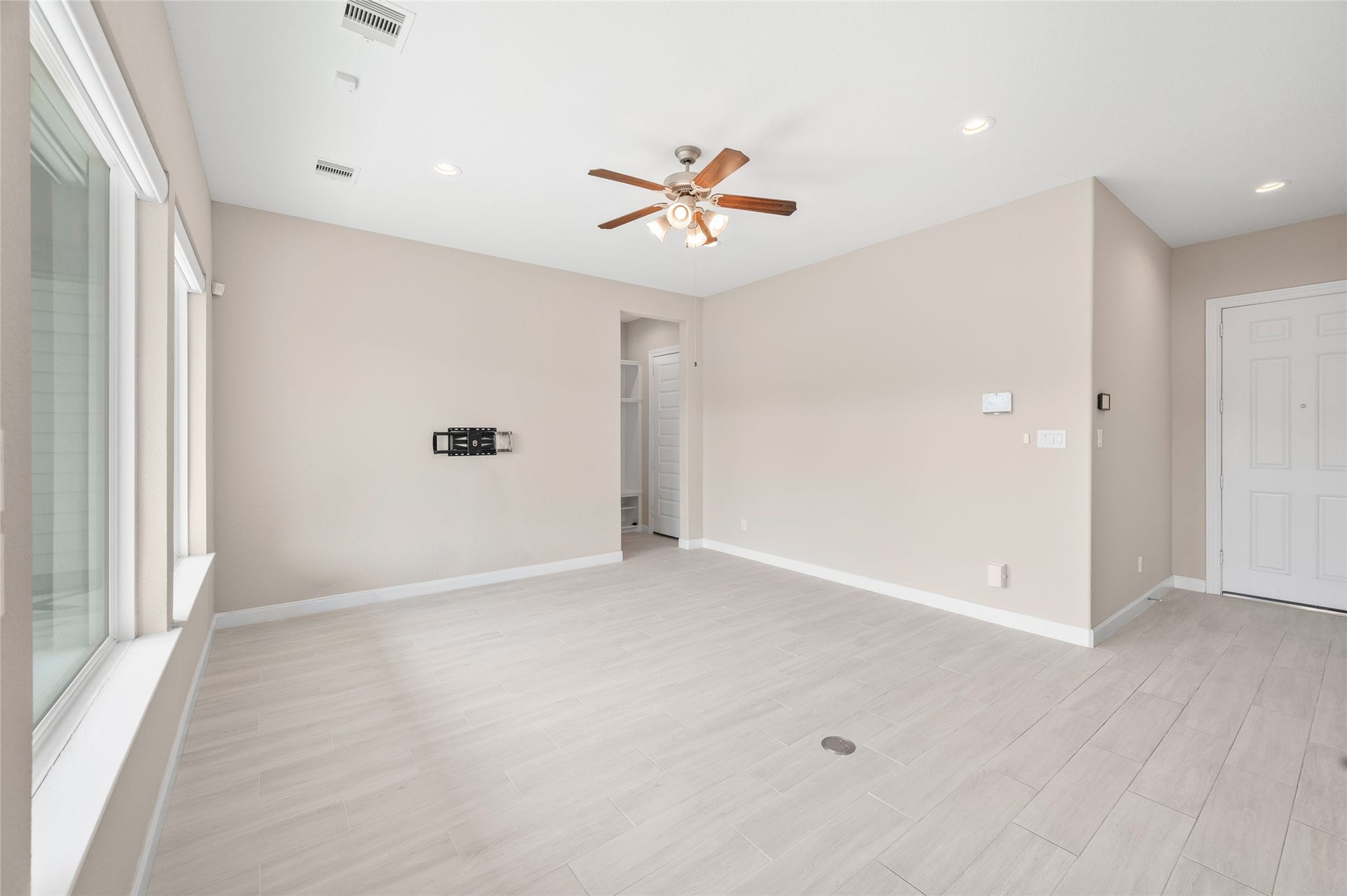 10013 Steeple Farms Drive, Houston, TX 77080 10013 Steeple Farms Drive, Houston, TX 77080