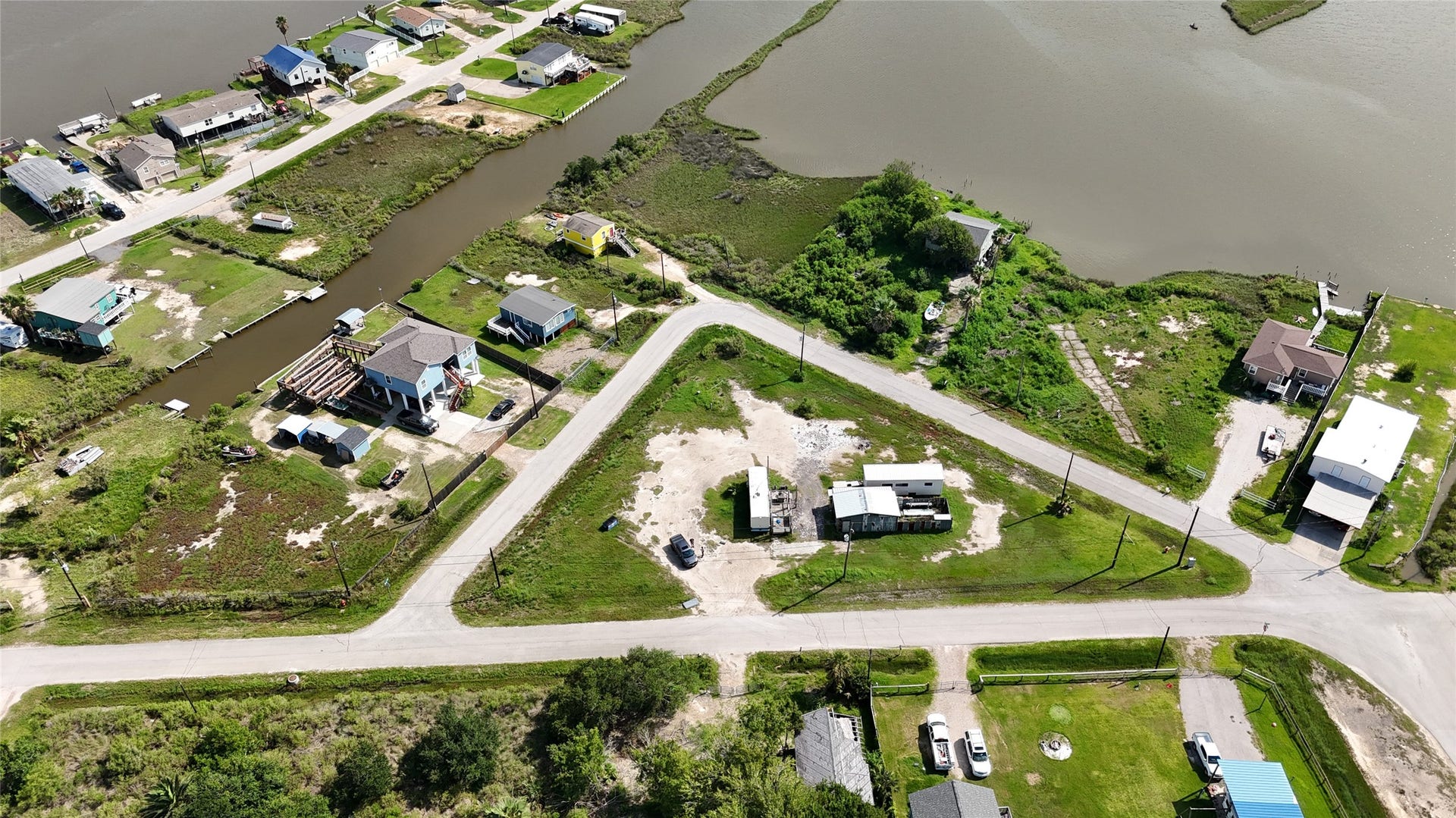 4603 Swan Street, Hitchcock, TX 77563 4603 Swan Street, Hitchcock, TX 77563