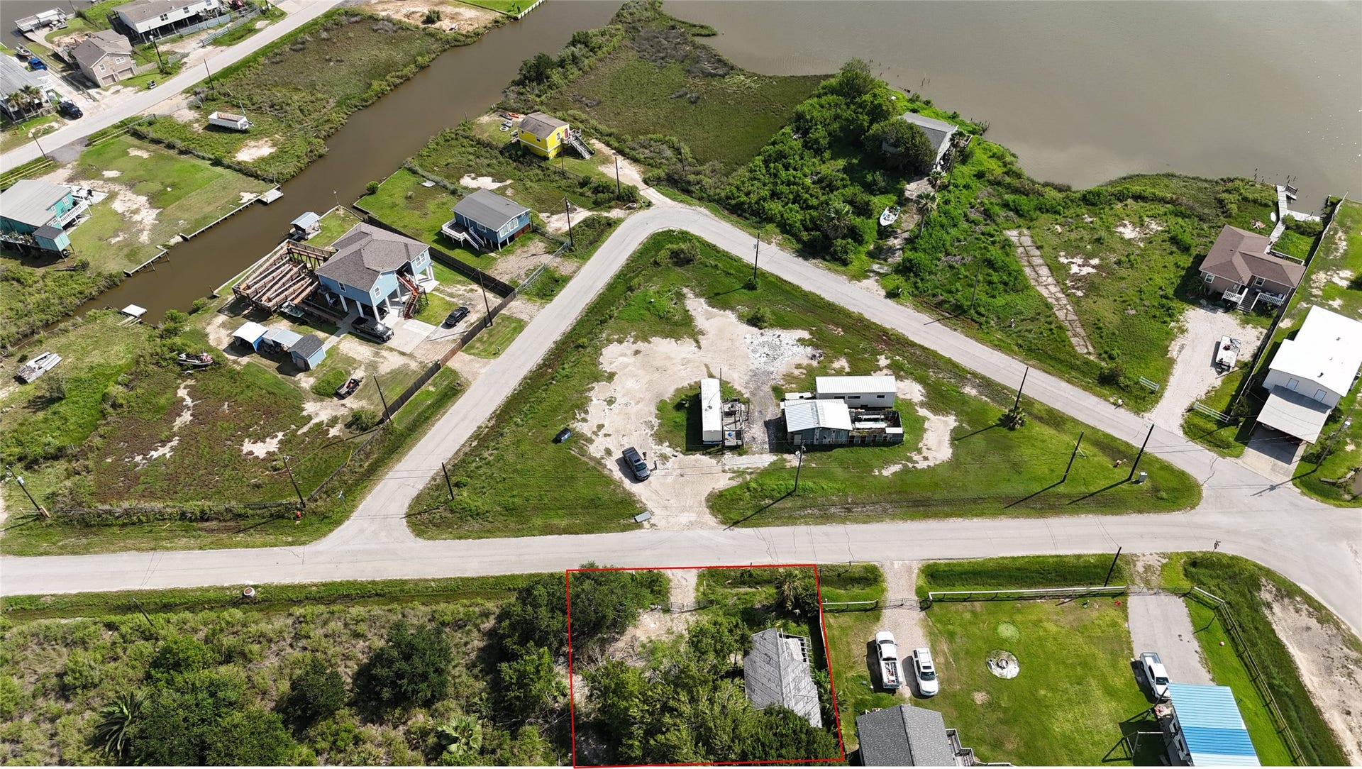 4603 Swan Street, Hitchcock, TX 77563 4603 Swan Street, Hitchcock, TX 77563