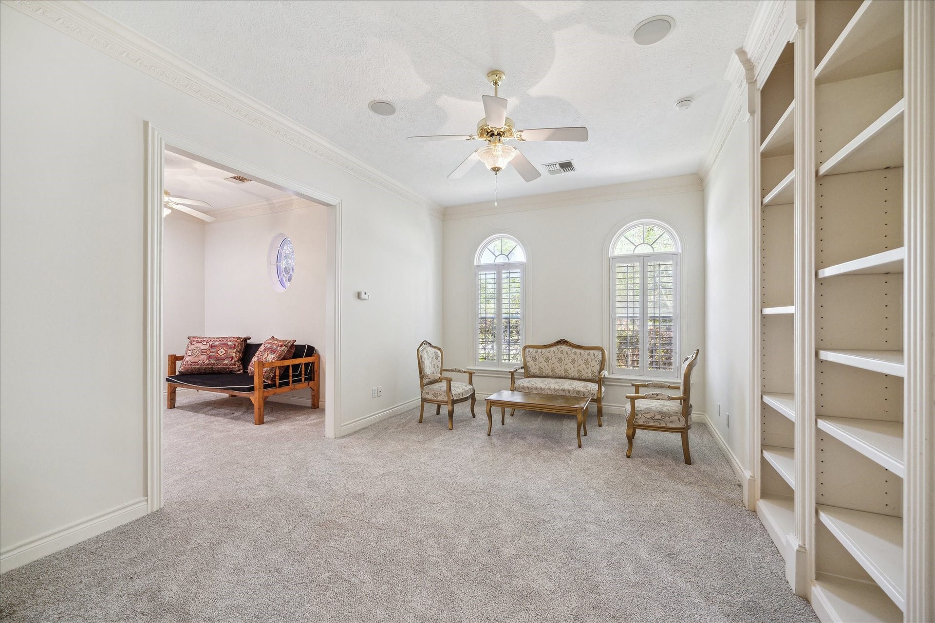 38 Scotsmoor Court, Sugar Land, TX 77479 Your guests will appreciate their own ensuite space with seating area and bath, complete with an entrance off the garage and access to the elevator