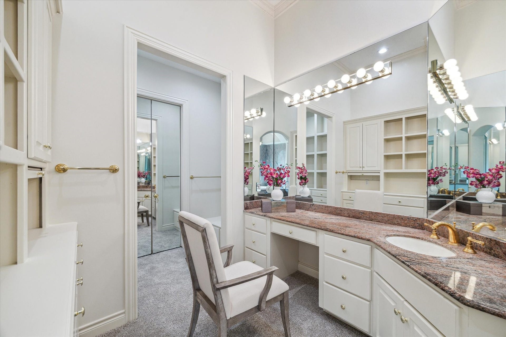 38 Scotsmoor Court, Sugar Land, TX 77479 Nicely appointed vanity area and entrance to huge primary closet #1