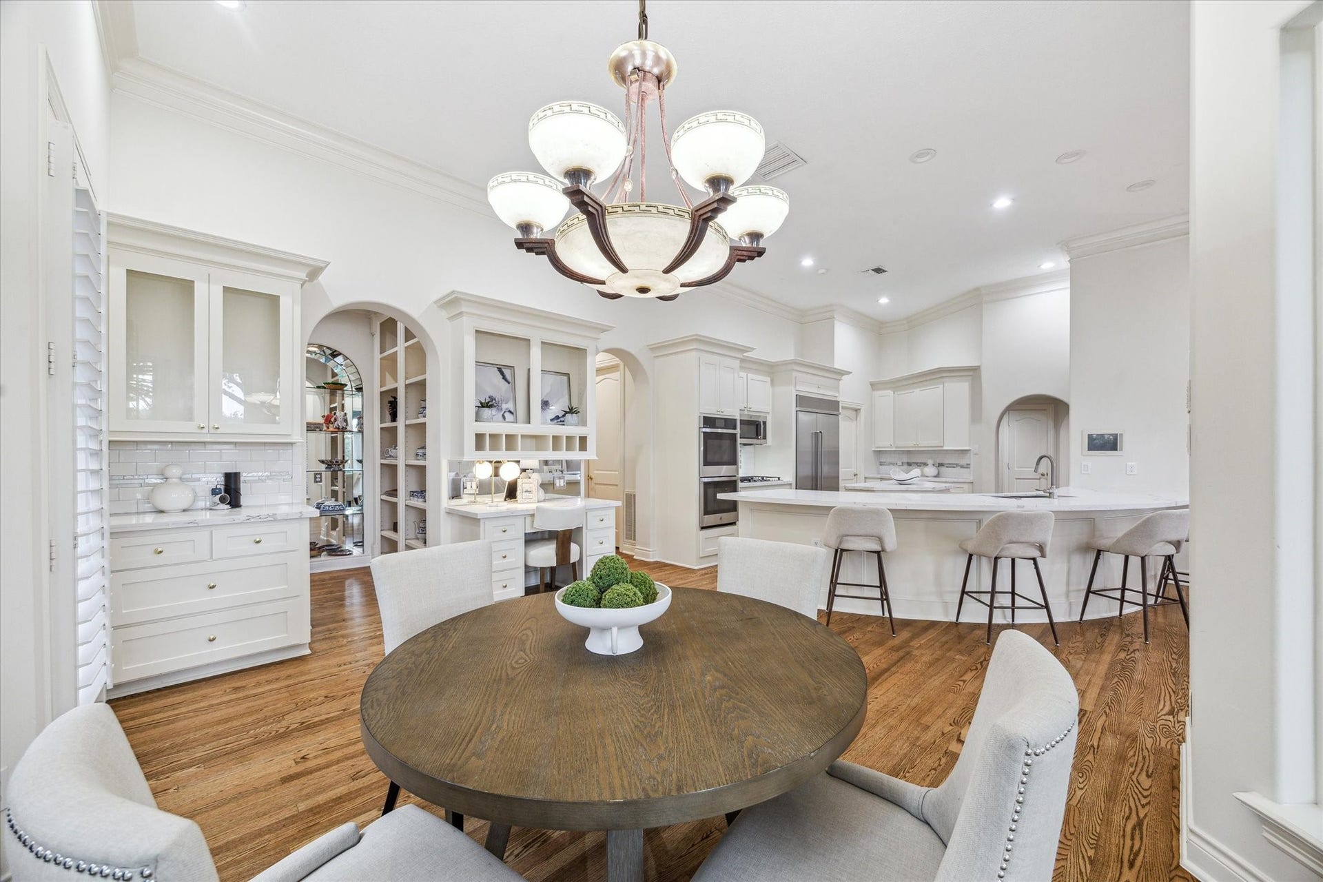 38 Scotsmoor Court, Sugar Land, TX 77479 Breakfast room in it's own alcove of ceiling to floor windows.