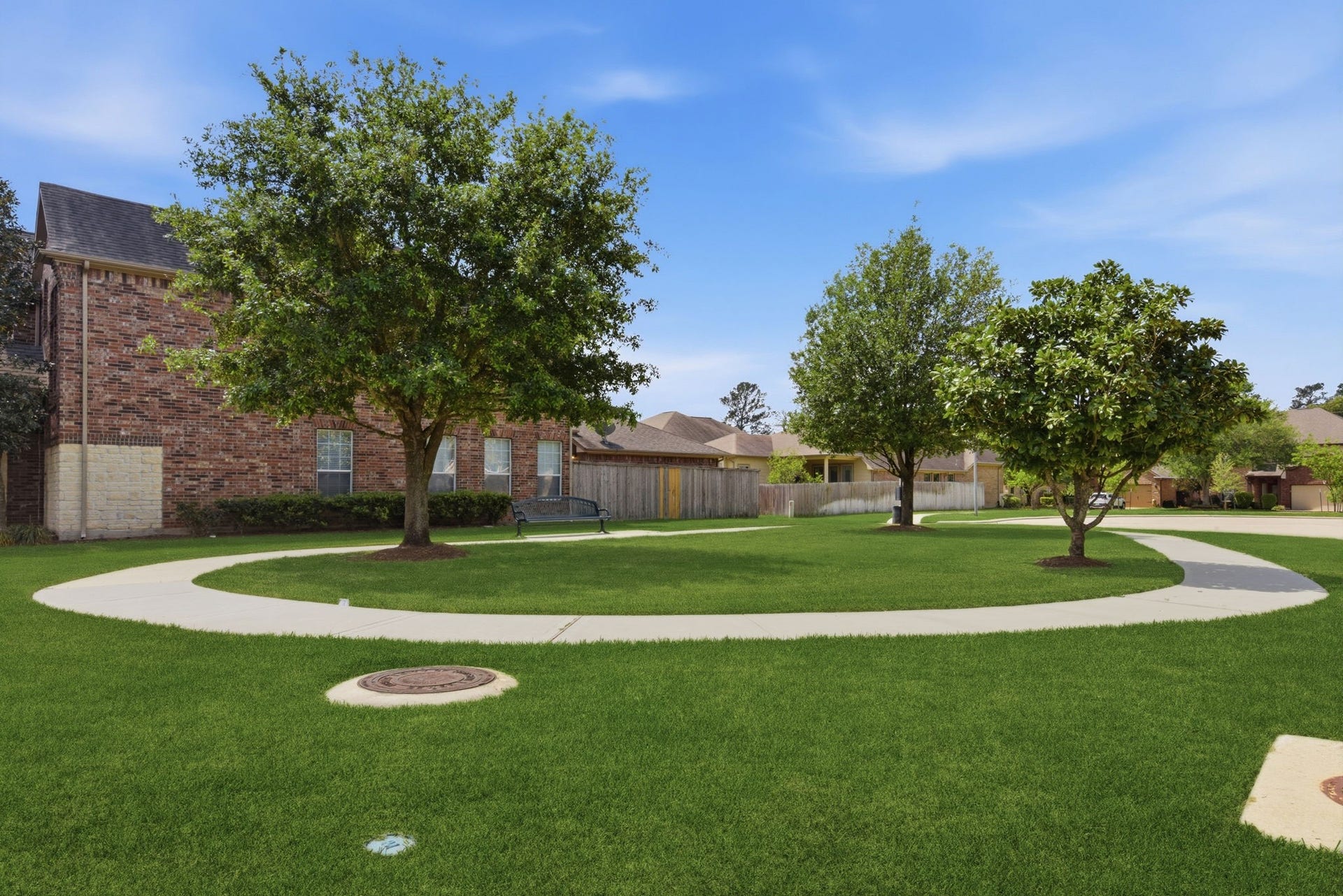 16023 Powder Springs Lane, Houston, TX 77070 Gorgeous area just steps form your door!