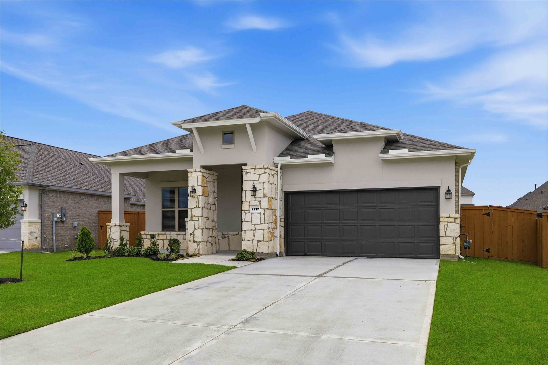 2717 Mackinac Bay Drive, La Marque, TX 77568 2717 Mackinac Bay Drive, La Marque, TX 77568
