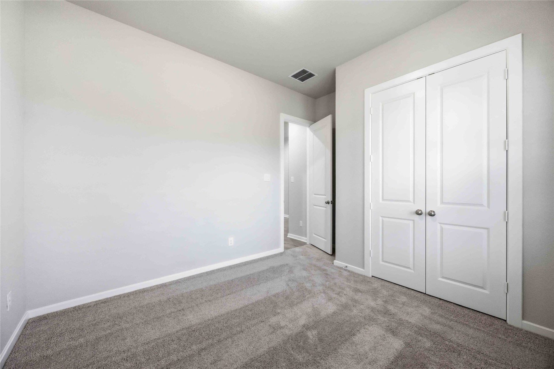 2717 Mackinac Bay Drive, La Marque, TX 77568 2717 Mackinac Bay Drive, La Marque, TX 77568