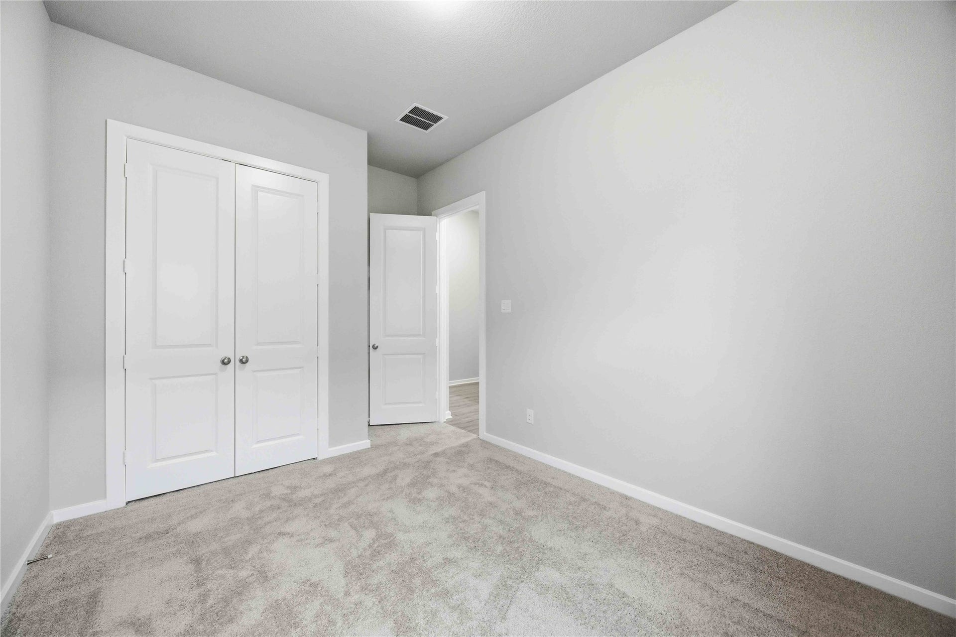 2717 Mackinac Bay Drive, La Marque, TX 77568 2717 Mackinac Bay Drive, La Marque, TX 77568
