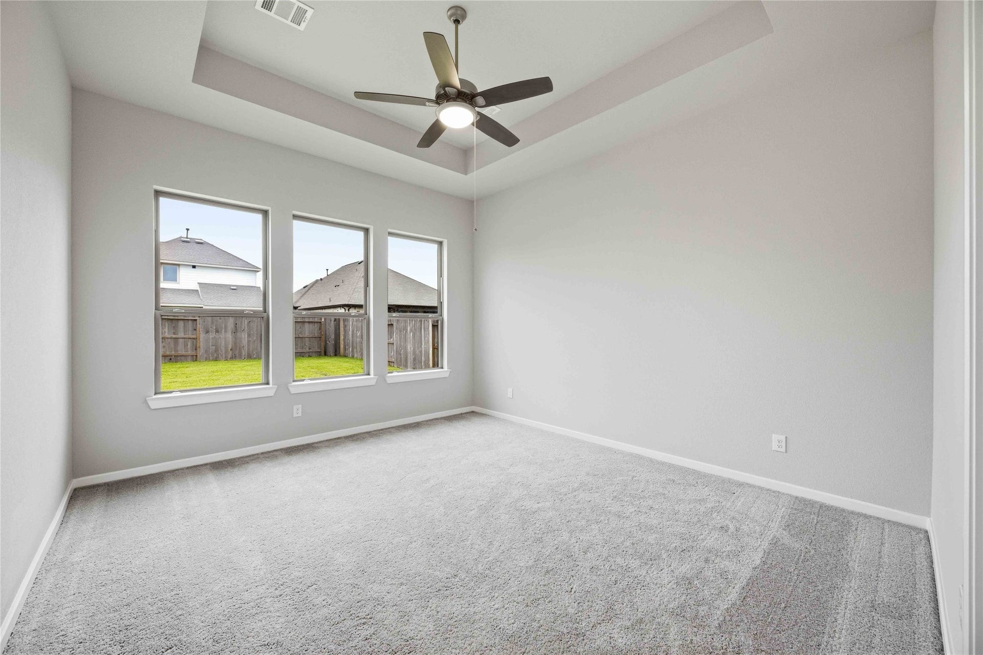 2717 Mackinac Bay Drive, La Marque, TX 77568 2717 Mackinac Bay Drive, La Marque, TX 77568