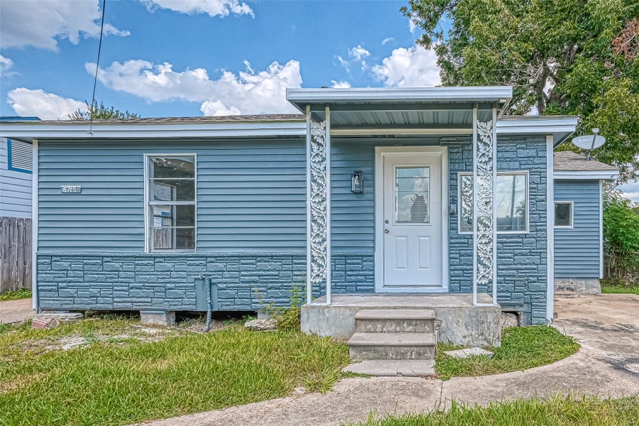 Property photo for 6715 Victoria Street, Houston, TX