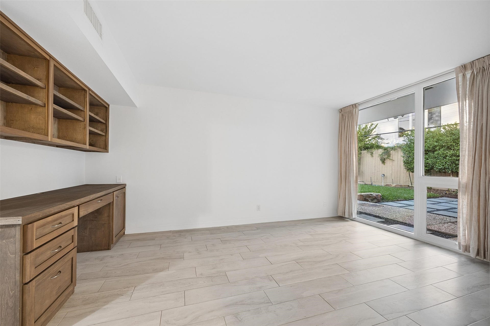 2003 Briarmead Drive, Houston, TX 77057
