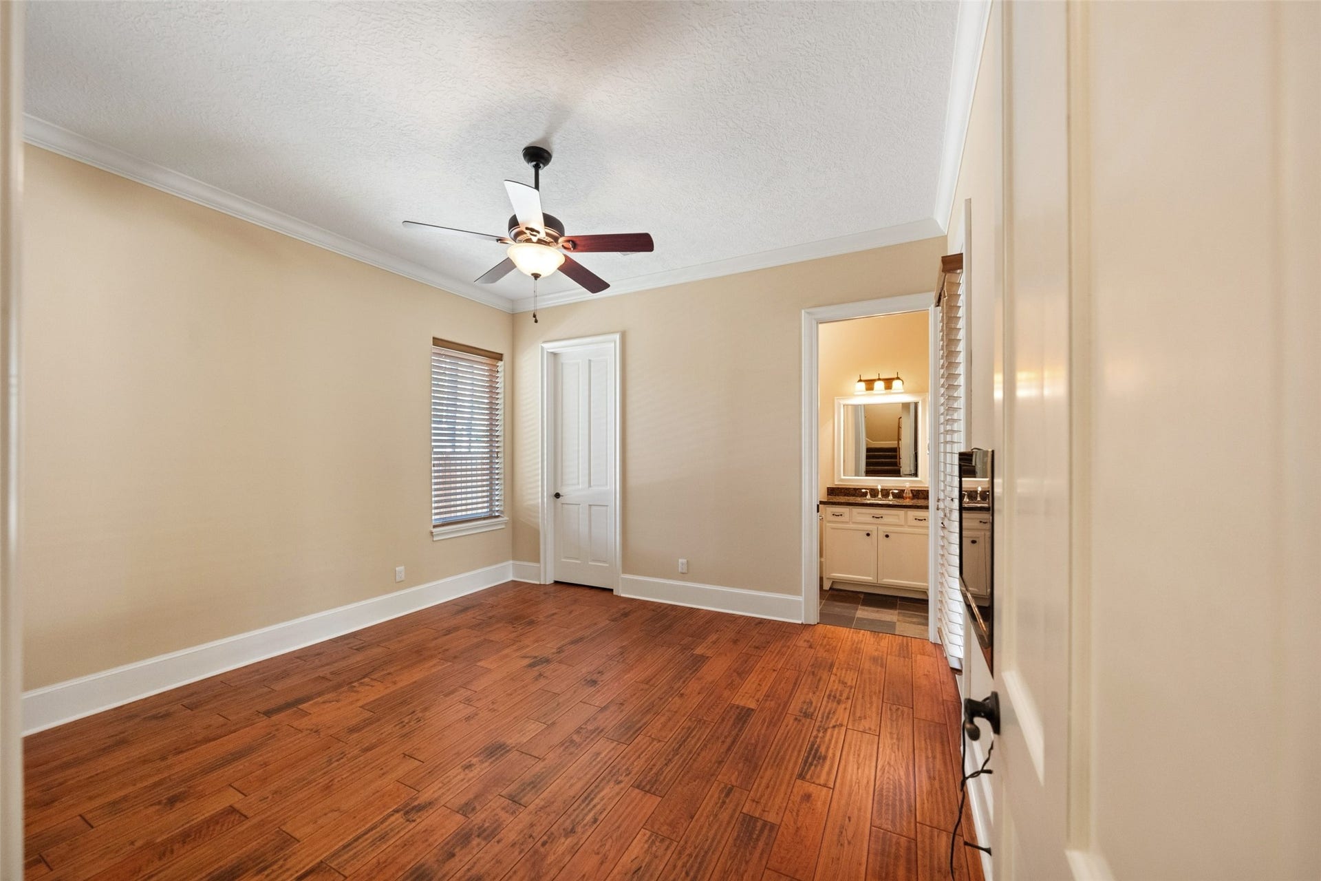 First-floor guest room with a private en-suite bath for ultimate convenience and comfort.
