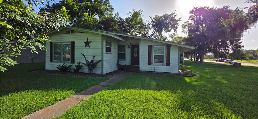 Property photo for 202 Azalea Street, Lake Jackson, TX