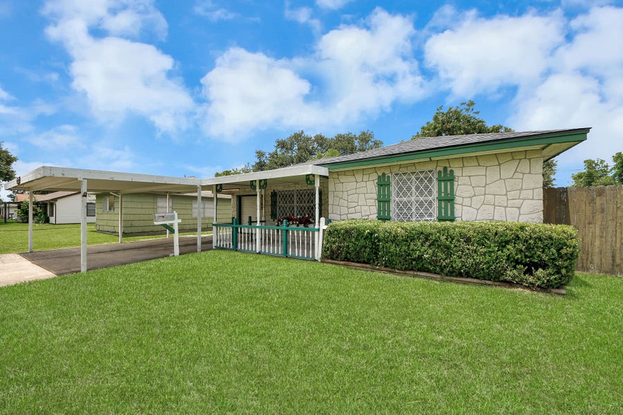 Property photo for 3209 Hays Street, Pasadena, TX