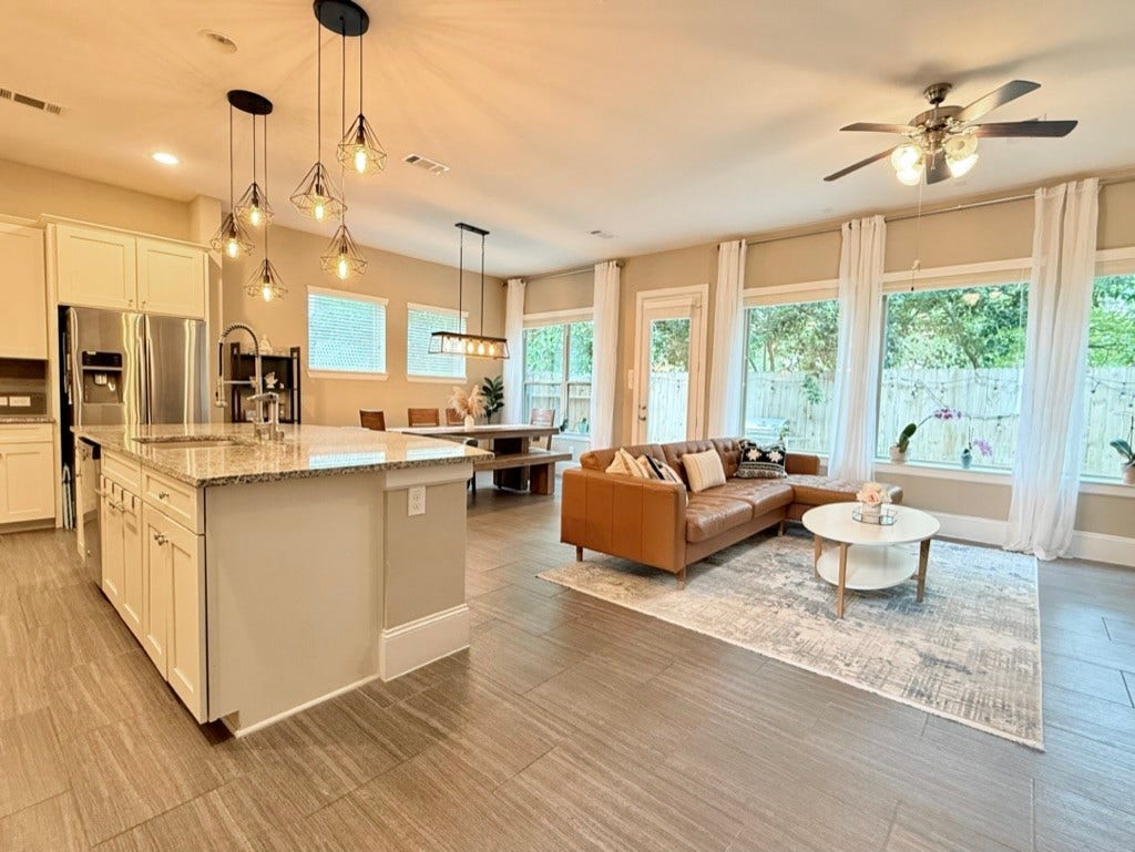 8809 Ashbloom Lane, Houston, TX 77080 8809 Ashbloom Lane, Houston, TX 77080