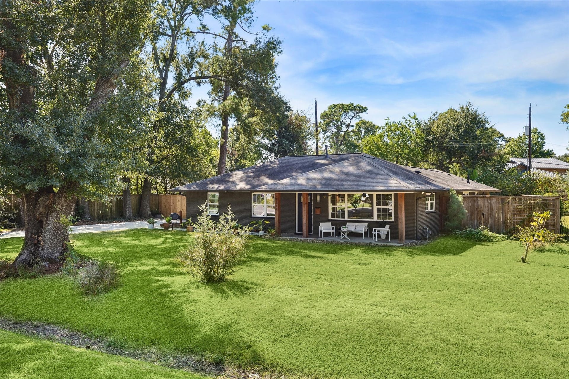 9317 Livernois Road, Houston, TX 77080 9317 Livernois Road, Houston, TX 77080